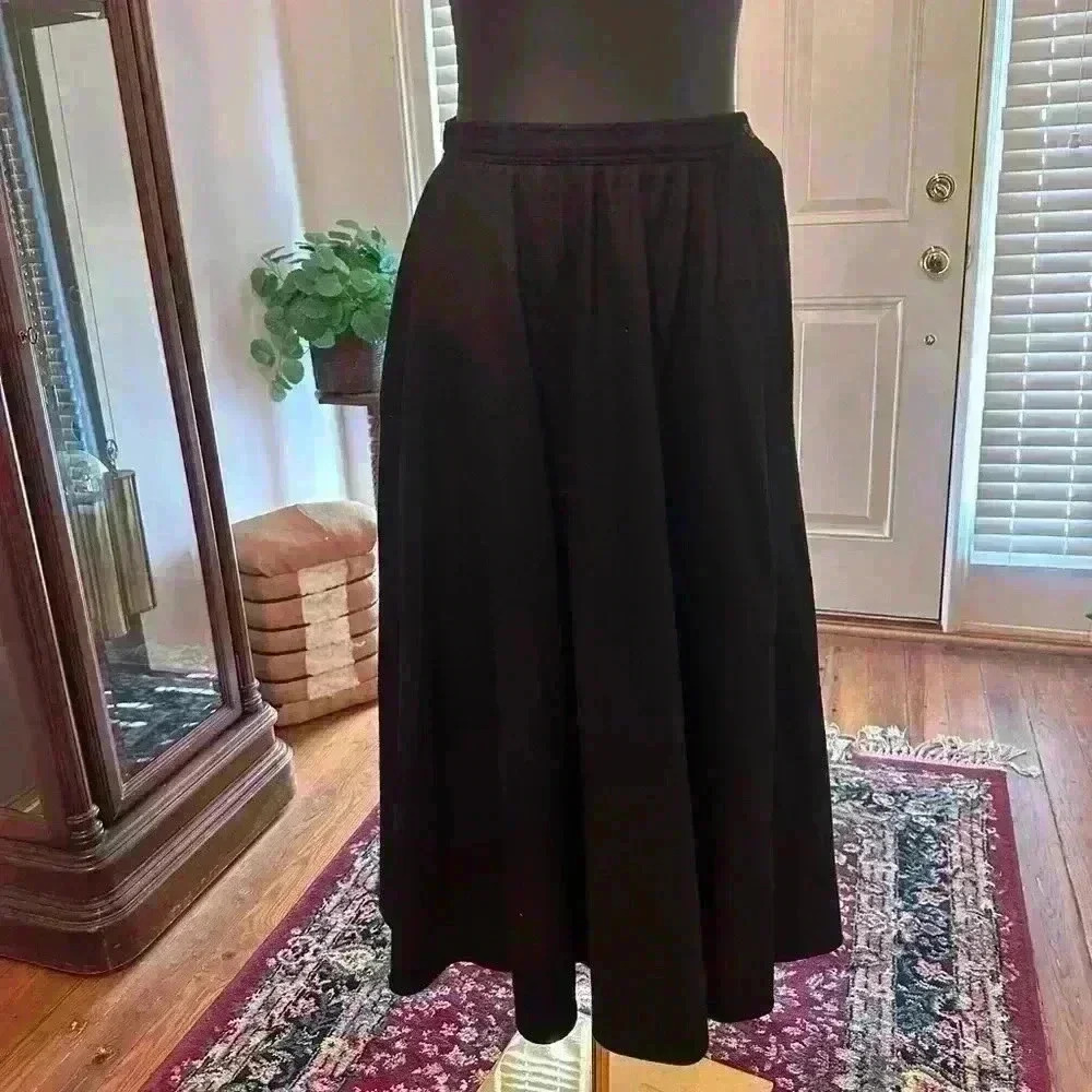 Elegant Black Midi Skirt
